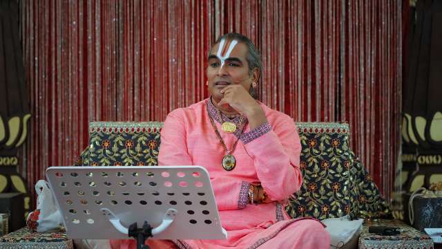 True Acceptance of Bhagavan and Integrated Living