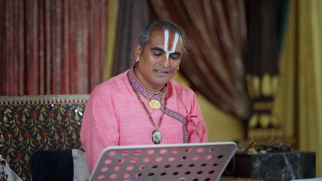Cosmic Battle, Symbolism and Fulness of Bhakti